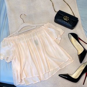 Off shoulder pink top